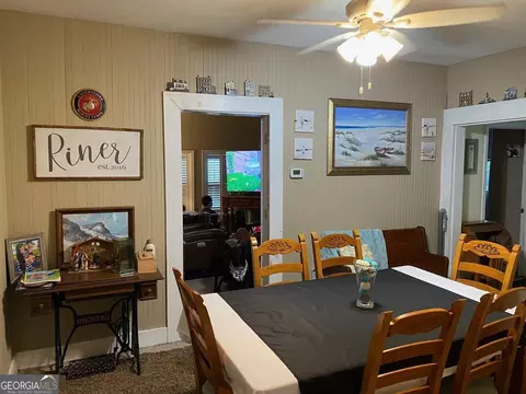 409 W James St, Claxton, GA 30417 photo 7