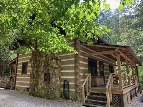 244 Cherokee Trl, Sautee Nacoochee, GA 30571