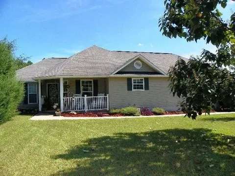 108 Westchester Cir, Dublin, GA 31021