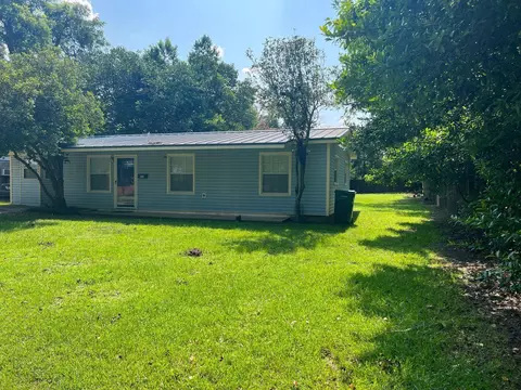102 Oakland Ave, Eufaula, AL 36027