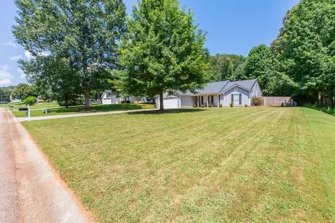 1622 Madison Dr, Bethlehem, GA 30620 photo 11