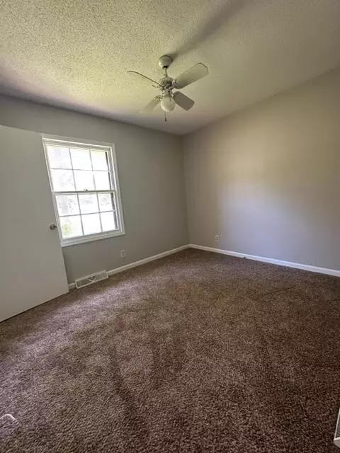 12 Van Mar Dr, Toccoa, GA 30577 photo 5