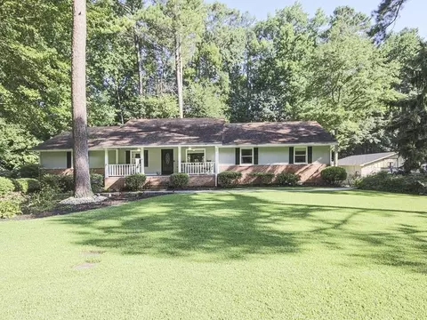 4127 Louis Rd, Lilburn, GA 30047