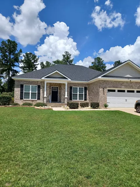 213 Dewpoint Dr, Statesboro, GA 30458