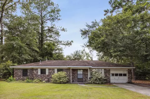 1105 Hickory St, Hinesville, GA 31313