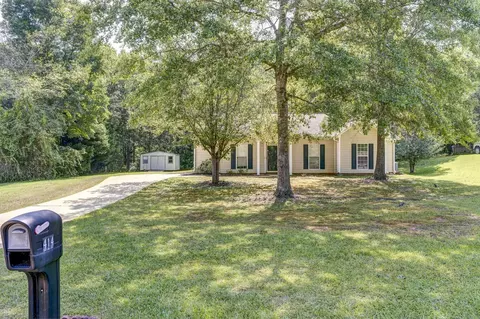 414 Hampton Green Dr, Lagrange, GA 30240 photo 2