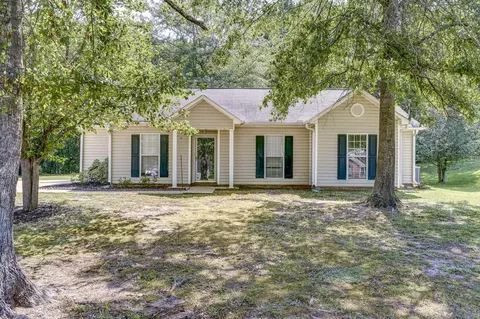 414 Hampton Green Dr, Lagrange, GA 30240
