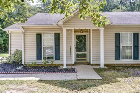 414 Hampton Green Dr, Lagrange, GA 30240 photo 4