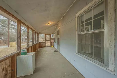 909 S Pond St, Toccoa, GA 30577 photo 8