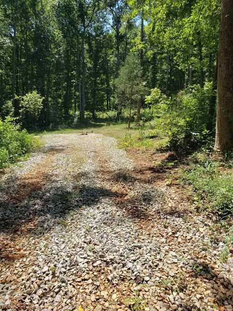 227 Cherokee Rd, Toccoa, GA 30577 photo 2