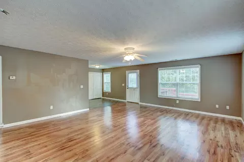 174 Hillcrest Loop, Royston, GA 30662 photo 4