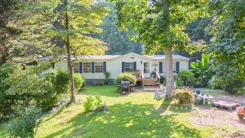 913 Squirrel Hollow Rd, Monroe, GA 30655