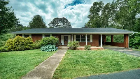 4142 Blue Ridge Dr, Blue Ridge, GA 30513