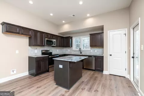 133 Red Tail Cir, Byron, GA 31008 photo 7