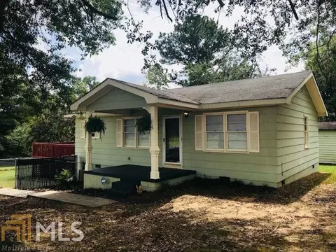 94 Bostwick Rd, Oxford, GA 30054