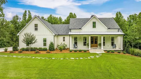 630 Martin Mill Rd, Moreland, GA 30259