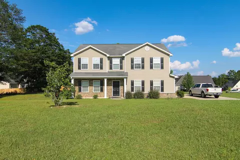 204 Little Hickory Dr, Lizella, GA 31052