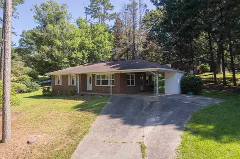 157 Hickory Cir, Toccoa, GA 30577 photo 4