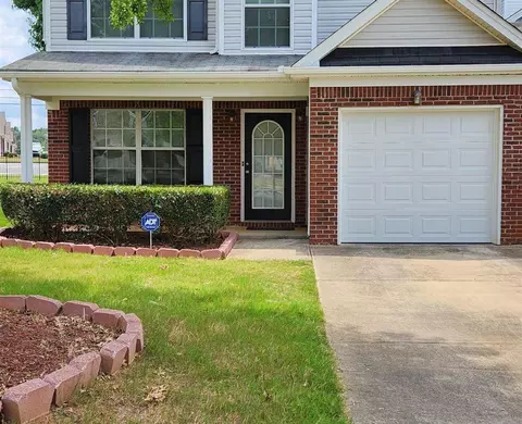 11277 Aliyah Dr, Hampton, GA 30228