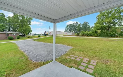 86 Glendale St, Toccoa, GA 30577 photo 3