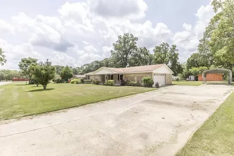 3028 Sandy Cir, Macon, GA 31216