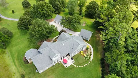 320 Eddie Allen Rd, Grantville, GA 30220