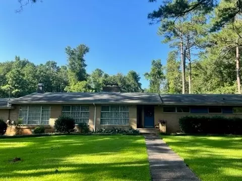 6285 Forsyth Rd, Macon, GA 31210