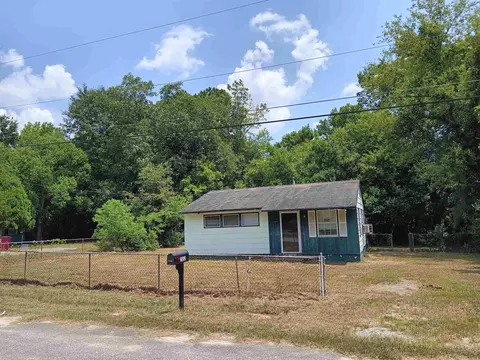 2852 Sommers Dr, Macon, GA 31206