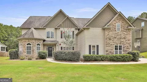 186 Drews Ridge Dr, Newnan, GA 30263