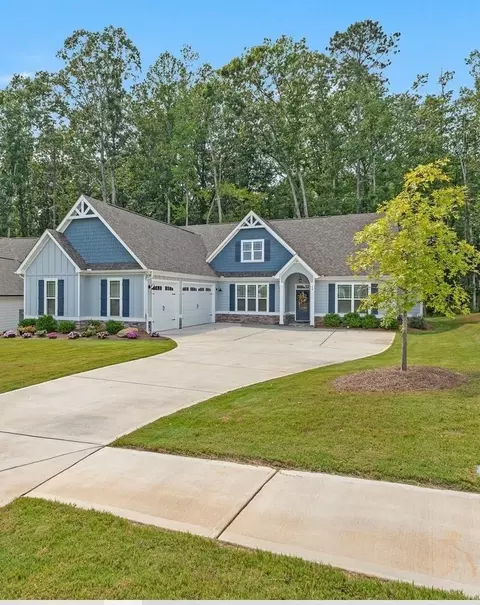 46 Silver Comet Trl, Sharpsburg, GA 30277