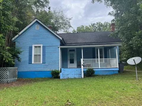 8026 College St, Greenville, GA 30222