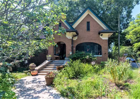 1408 Beecher St, Atlanta, GA 30310