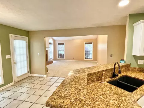 121 Cameron Pointe Dr, Lagrange, GA 30240 photo 7