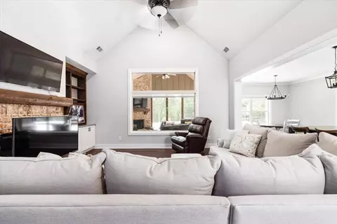 105 Ranch Ct, Forsyth, GA 31029 photo 9