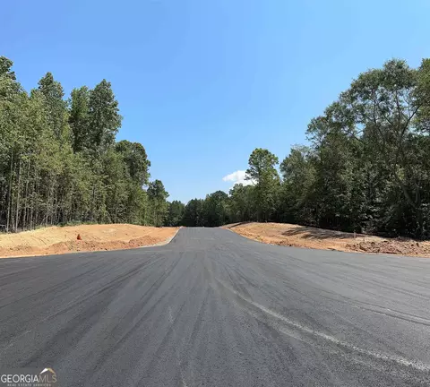 87 Blake Ln, Winder, GA 30680 photo 3