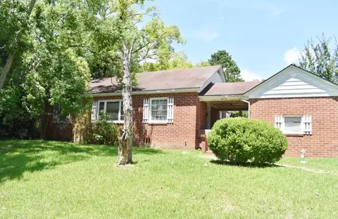 3379 Fairburn Ave, Macon, GA 31204