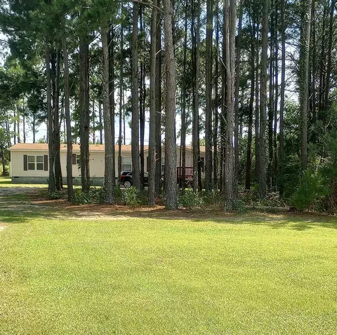 9870 Old Savannah Rd, Sandersville, GA 31082