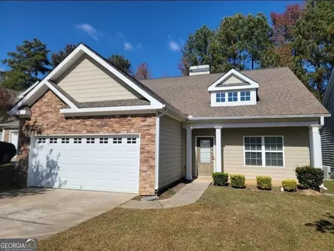 60 Black Diamond Dr, Fairburn, GA 30213