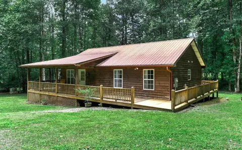2757 Whipporwill Ln, Hiawassee, GA 30546