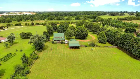 634 W Williamson Rd, Williamson, GA 30292 photo 2
