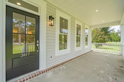 307 Dixie St, Brooklet, GA 30415 photo 4
