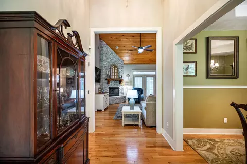 212 Deer Pointe Rd, Lagrange, GA 30240 photo 10