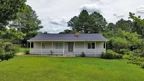 207 Madison Shores Dr, Westminster, SC 29693
