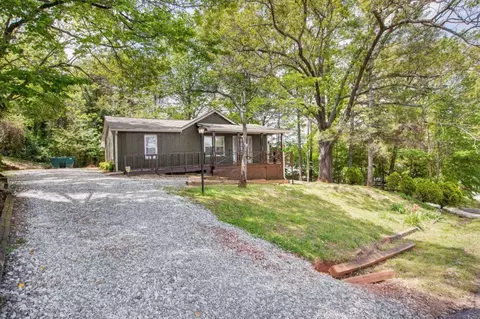 169 Hoyt St, Cornelia, GA 30531 photo 2
