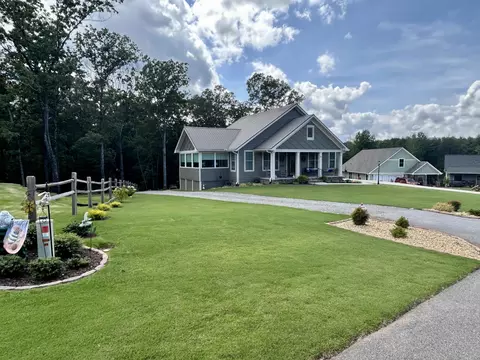 95 Boulder Ln, Cleveland, GA 30528