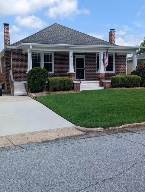 9 Nimmons St, Newnan, GA 30263