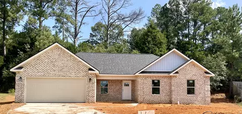 110 Jaylon Ct, Perry, GA 31069