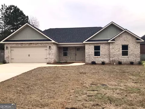 105 Jaylon Ct, Perry, GA 31069