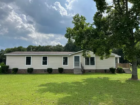 313 Woods Way, Dublin, GA 31021