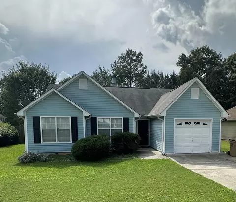 5855 Creekside Dr, Rex, GA 30273
